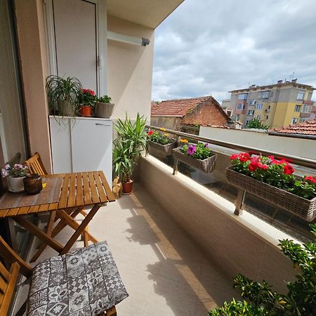 Apartmán Toni'S Hidden Gem Kazanlŭk Exteriér fotografie